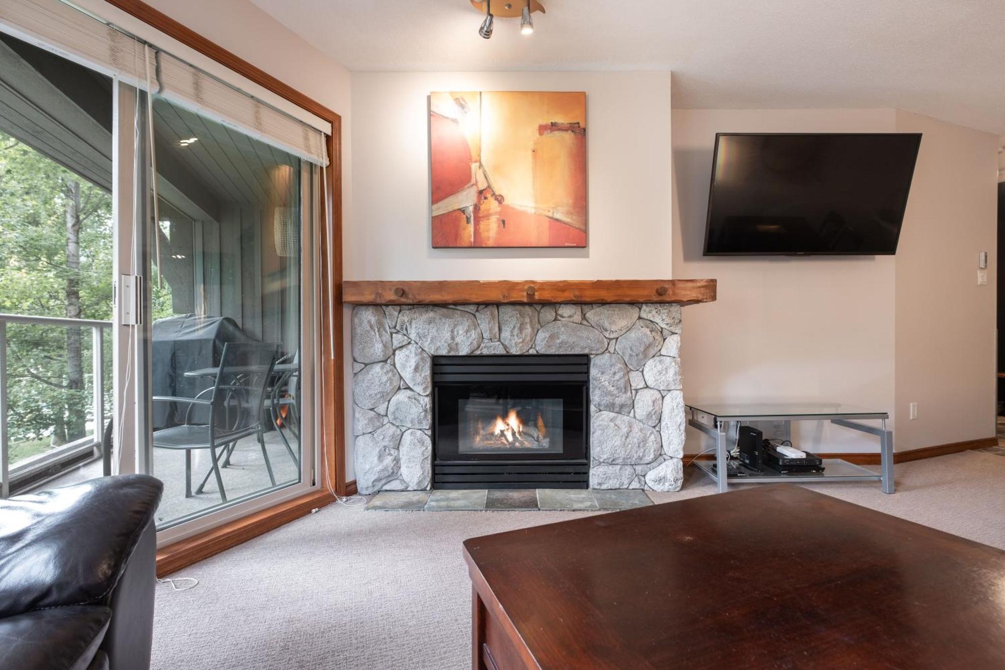 The Aspens By Outpost Whistler Villa ภายนอก รูปภาพ